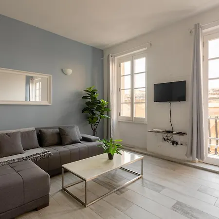 Bnbnova - Historic Penthouse