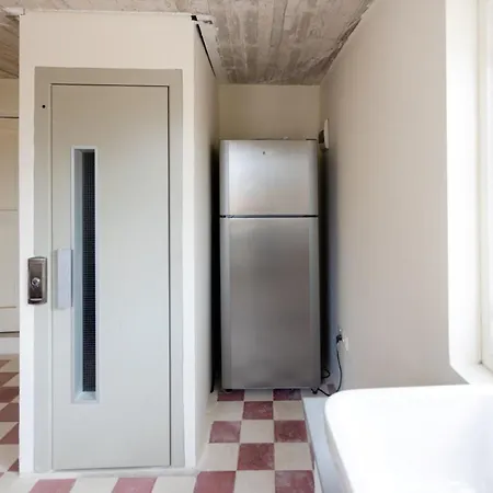 Bnbnova - Historic Penthouse *