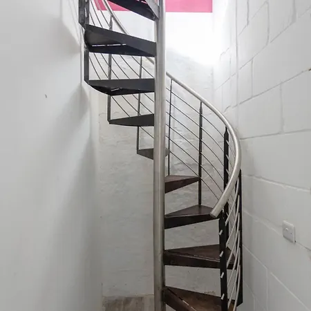 Bnbnova - Historic Penthouse
