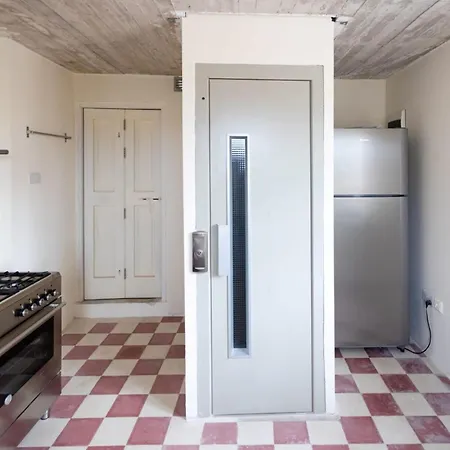 Apartman Bnbnova - Historic Penthouse Valletta